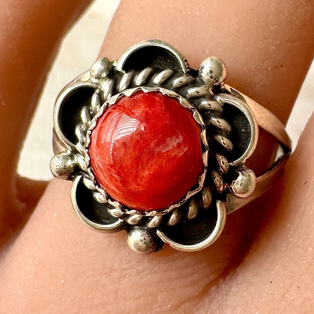 Navajo Flower Ring Red Spiny Oyster Sz 9 Sterling Silver Scalloped Native Amer